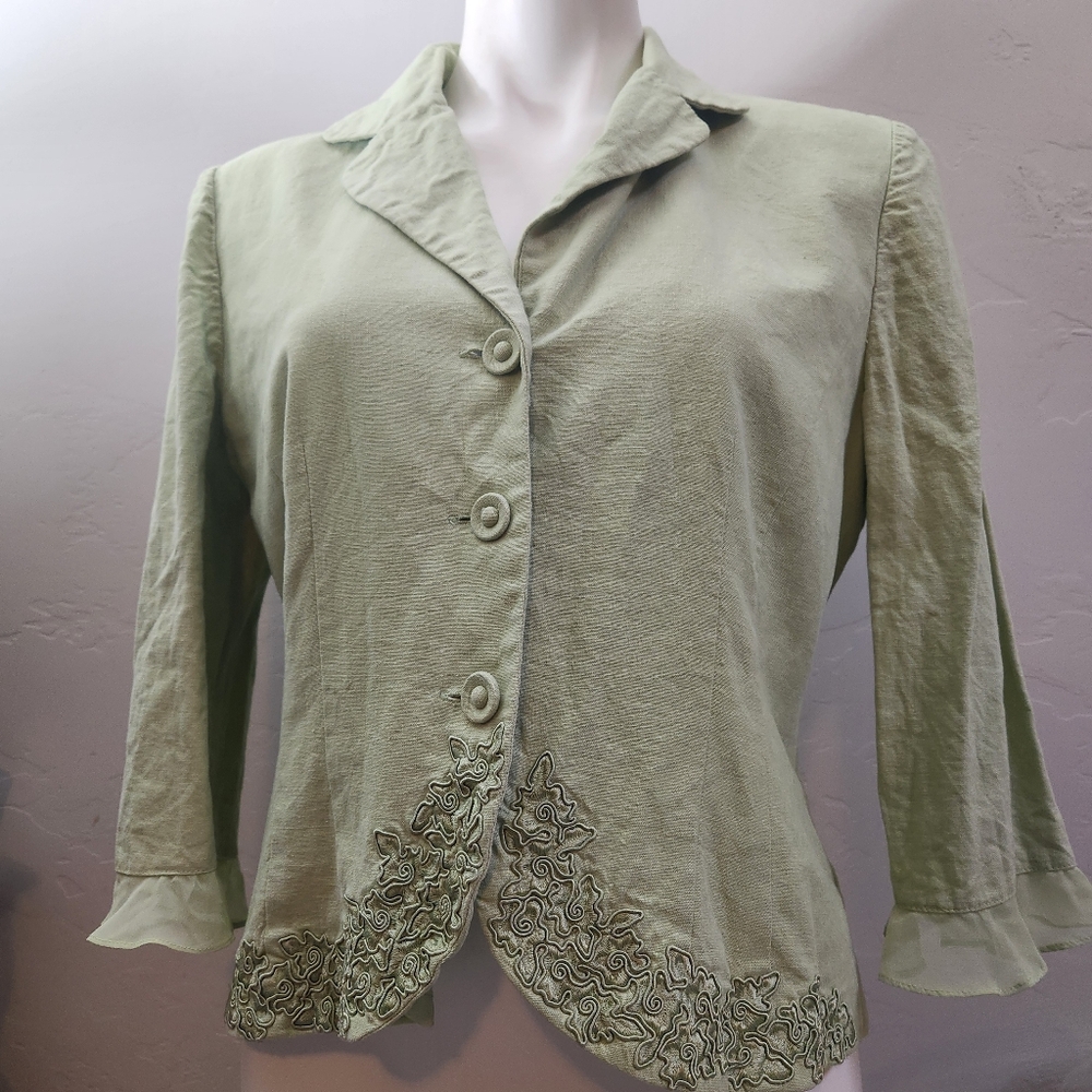 PLAZA SOUTH Green Top Size 10 Linen Rayon Lined‎ Embroidered Floral Ruffle Cuff